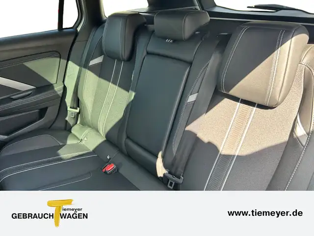 Opel Astra view 11