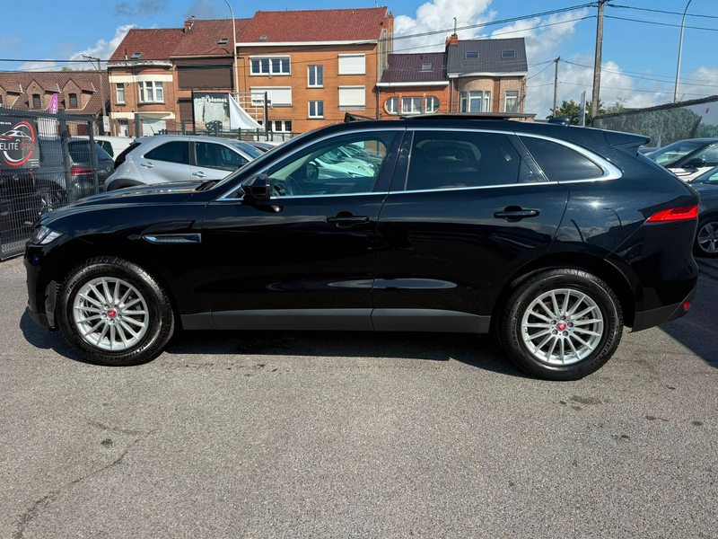 Jaguar F-Pace F-Pace 2.0 D AWD / TVA DEDUCTIBLE / CUIR / TOIT / CAMERA — photo 8