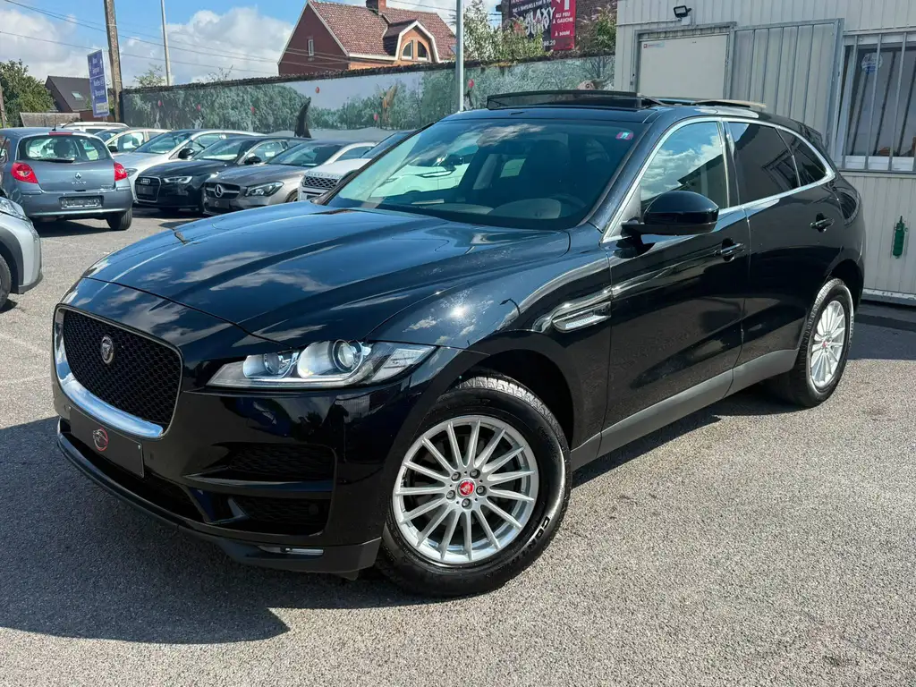 Jaguar F-Pace