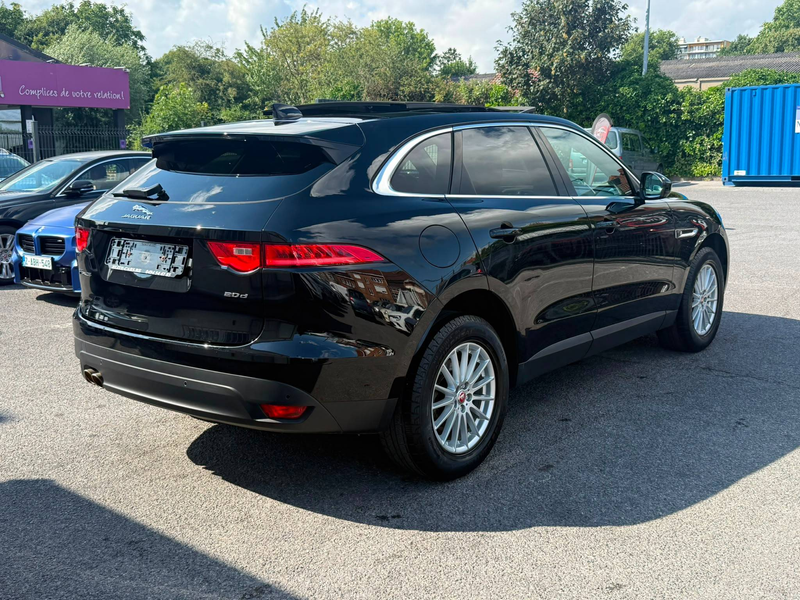 Jaguar F-Pace F-Pace 2.0 D AWD / TVA DEDUCTIBLE / CUIR / TOIT / CAMERA — photo 5