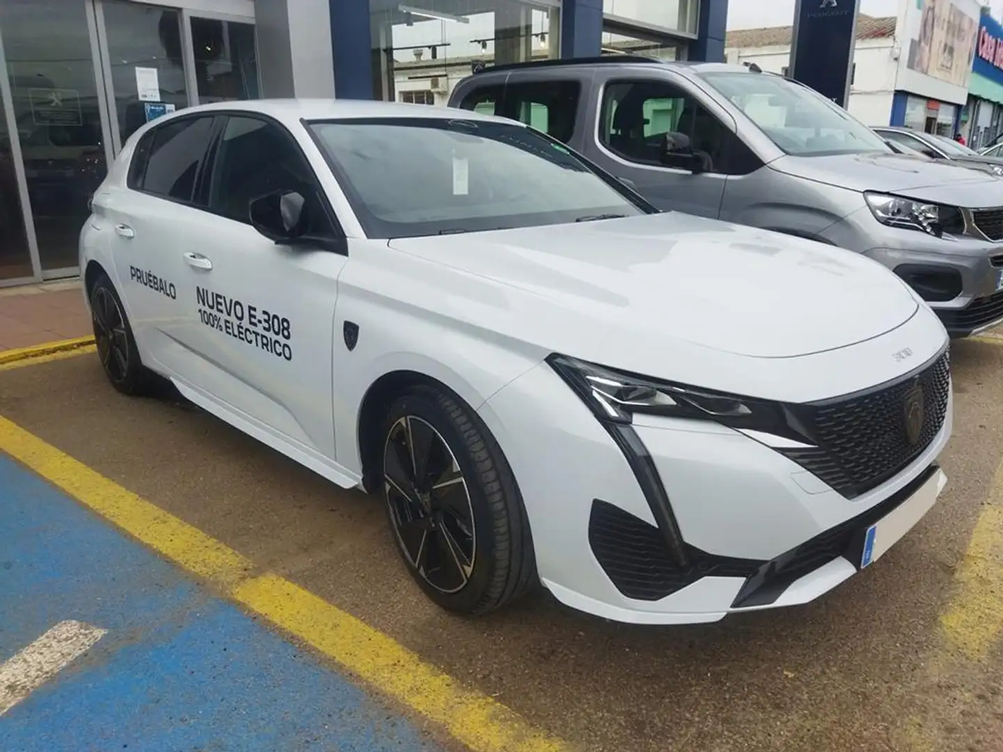 Peugeot 308 First Edition Eléctrico 156 Blanco - 1