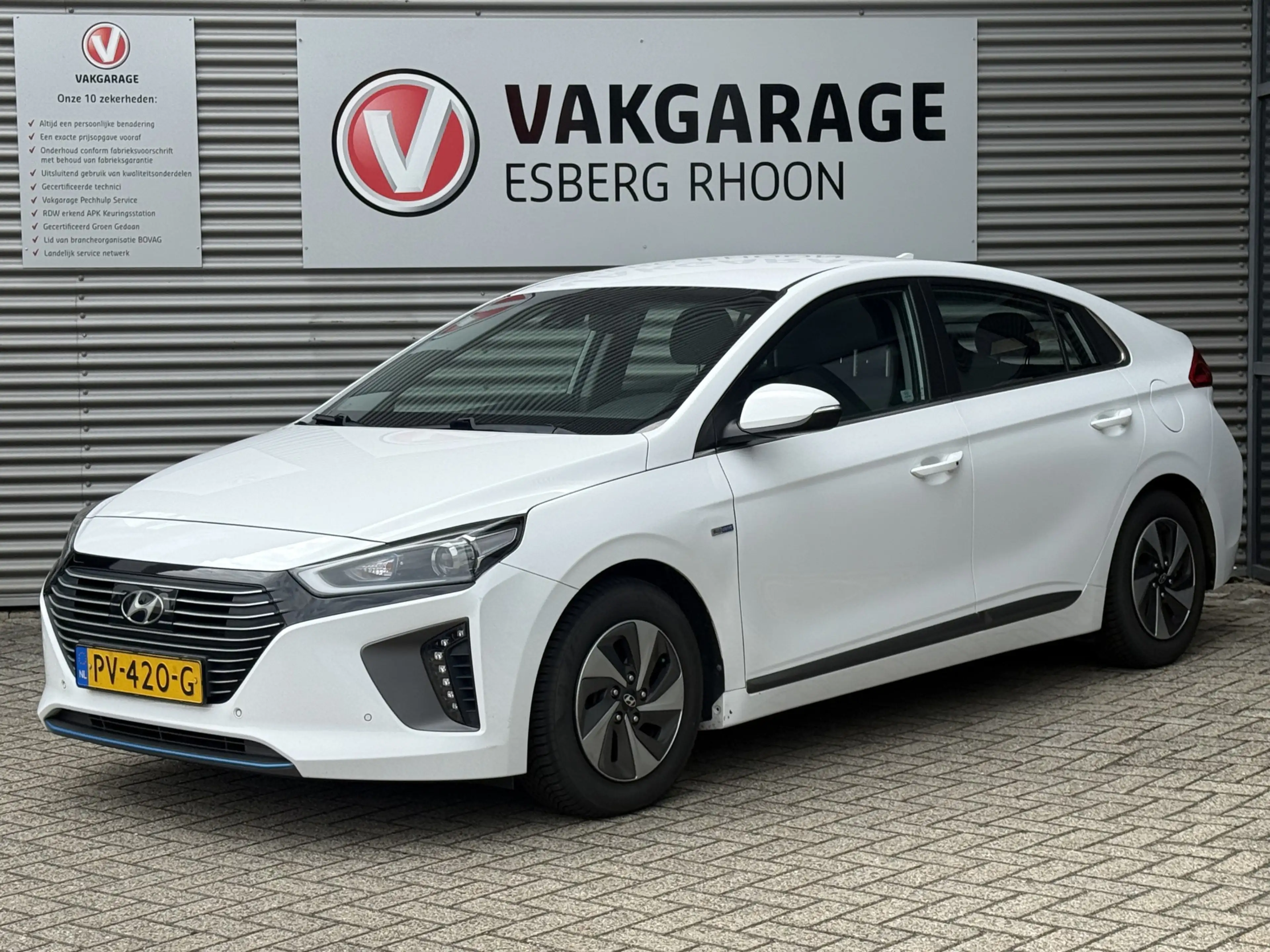 Hyundai IONIQ 1.6 GDi Comfort NAV/CAM,LED