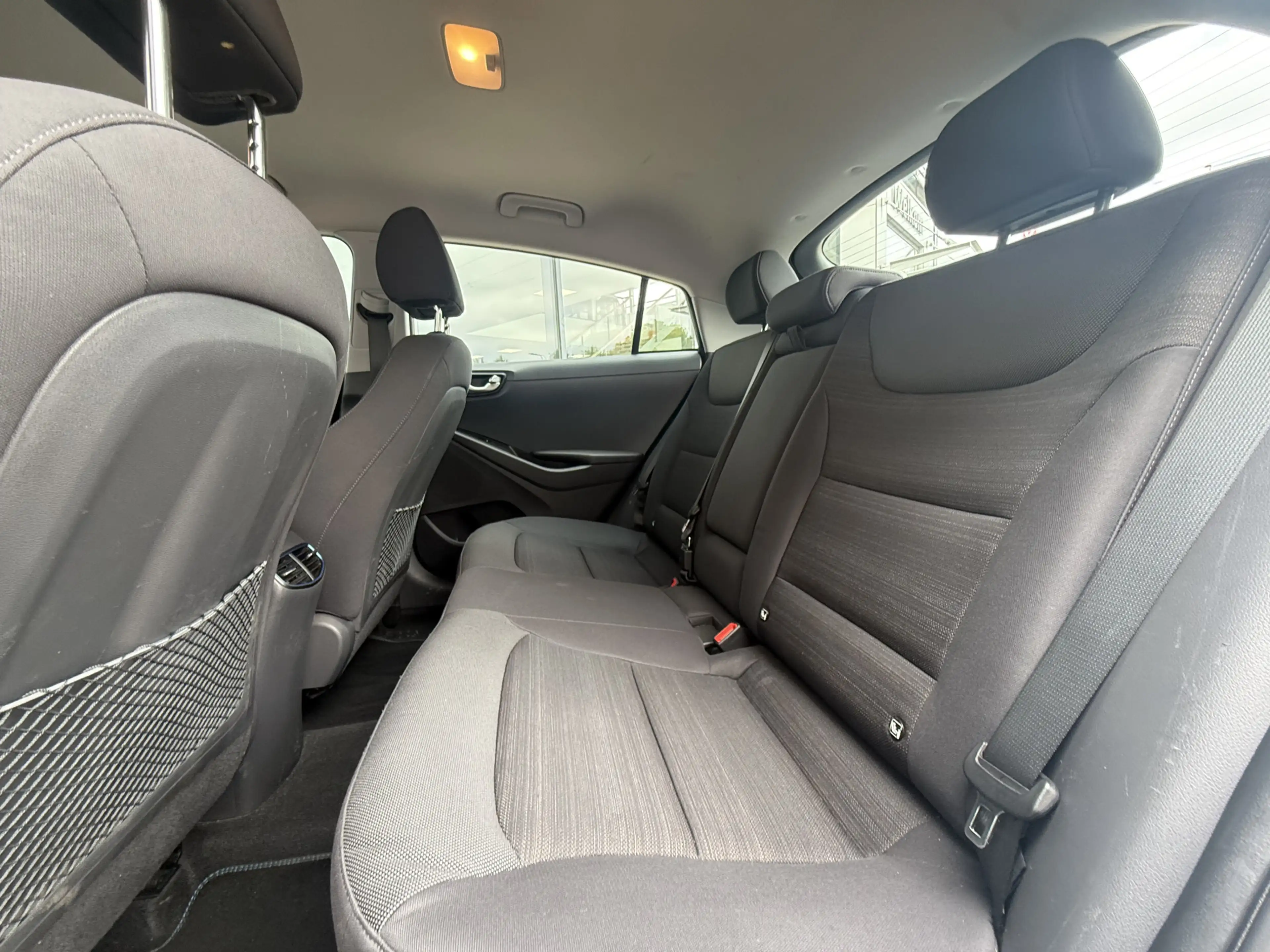 Hyundai IONIQ 1.6 GDi Comfort NAV/CAM,LED — photo 10