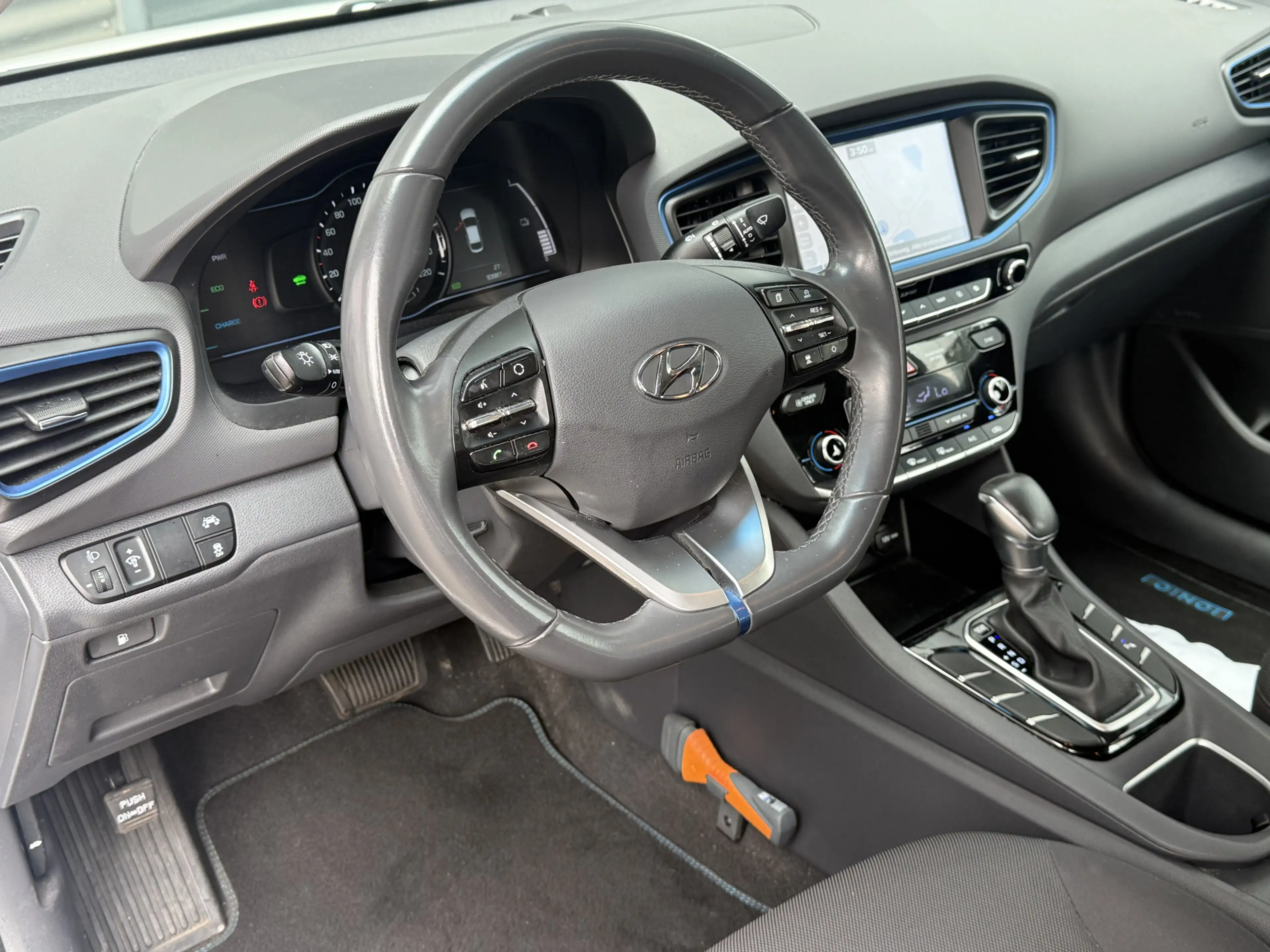 Hyundai IONIQ 1.6 GDi Comfort NAV/CAM,LED — photo 11