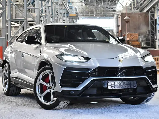Lamborghini Urus 4.0L V8 650PK