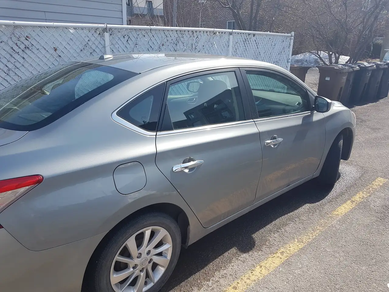 Nissan Sentra снимка Nissan Sentra