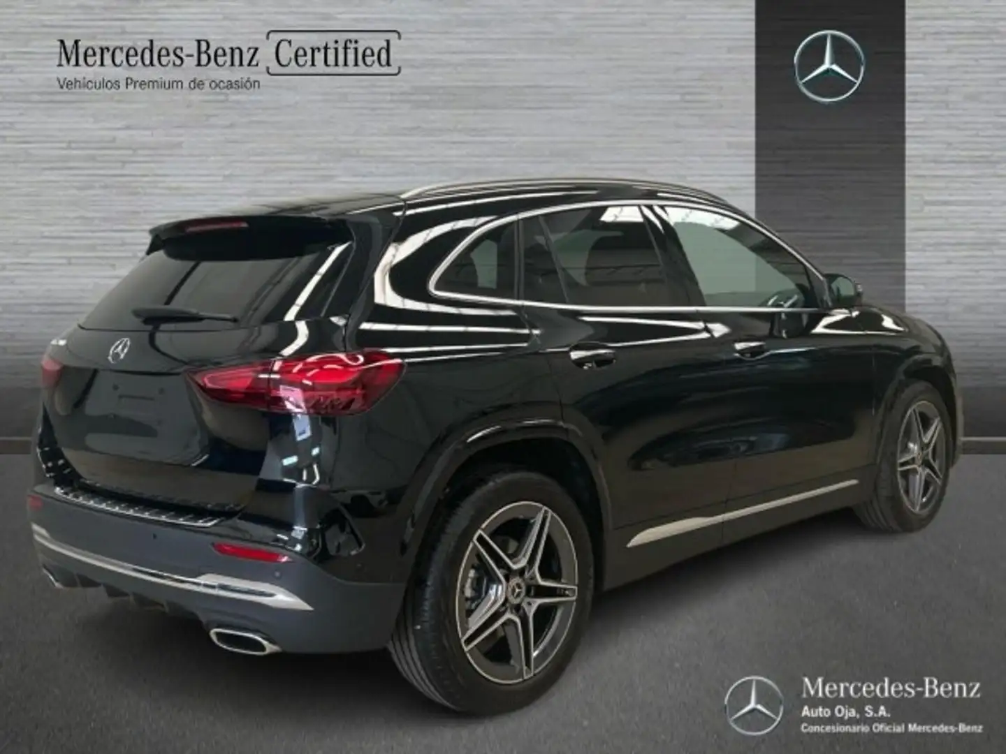 Mercedes-Benz GLA 200 - 2