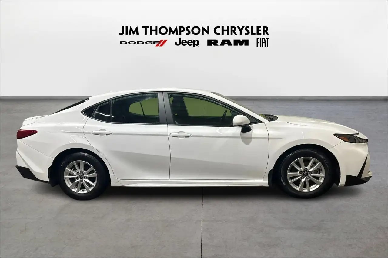 Toyota Camry снимка Toyota Camry