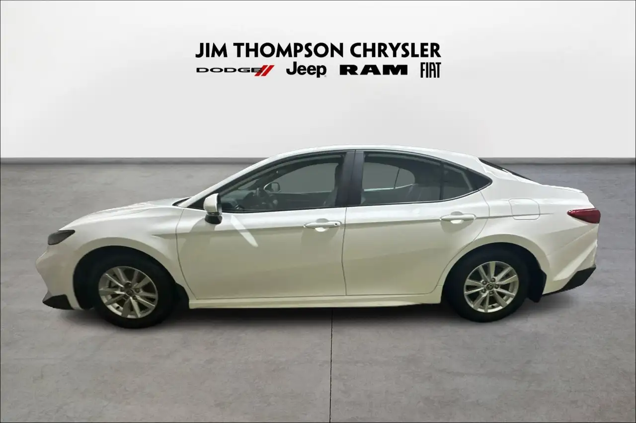 Toyota Camry снимка Toyota Camry