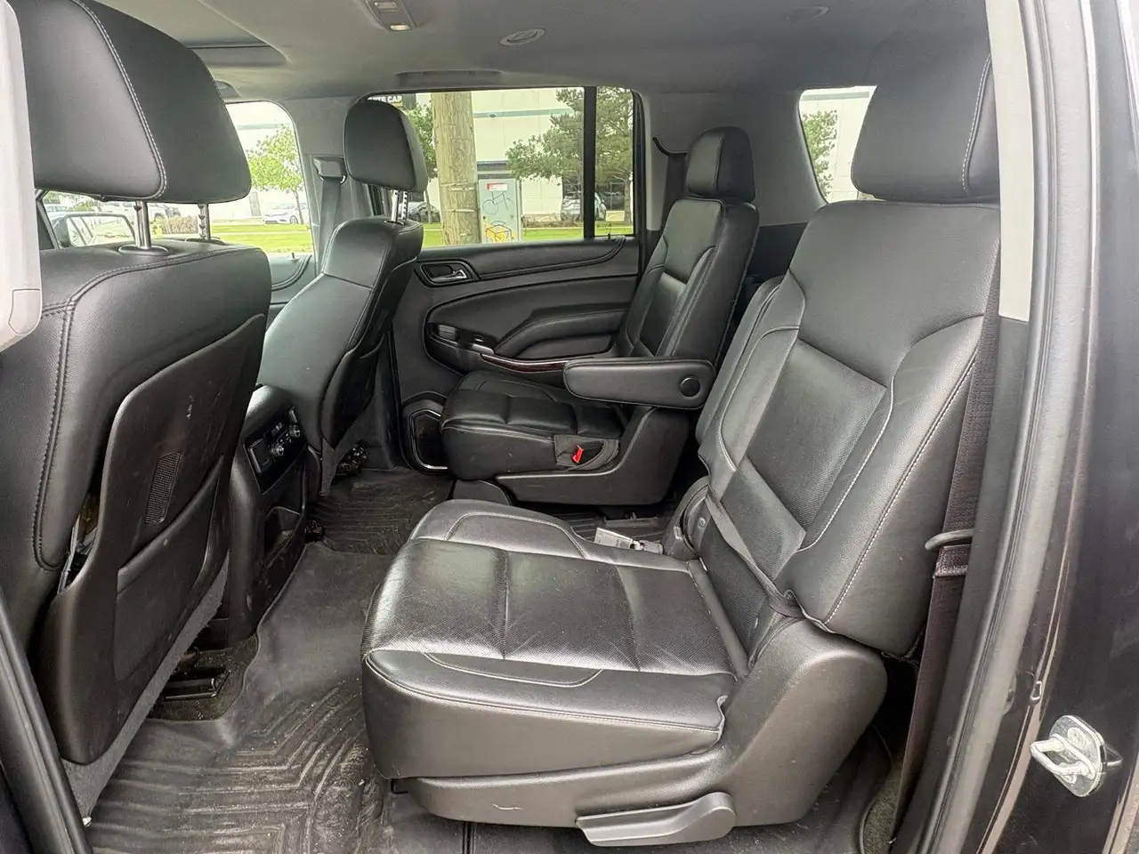 GMC Yukon снимка GMC Yukon