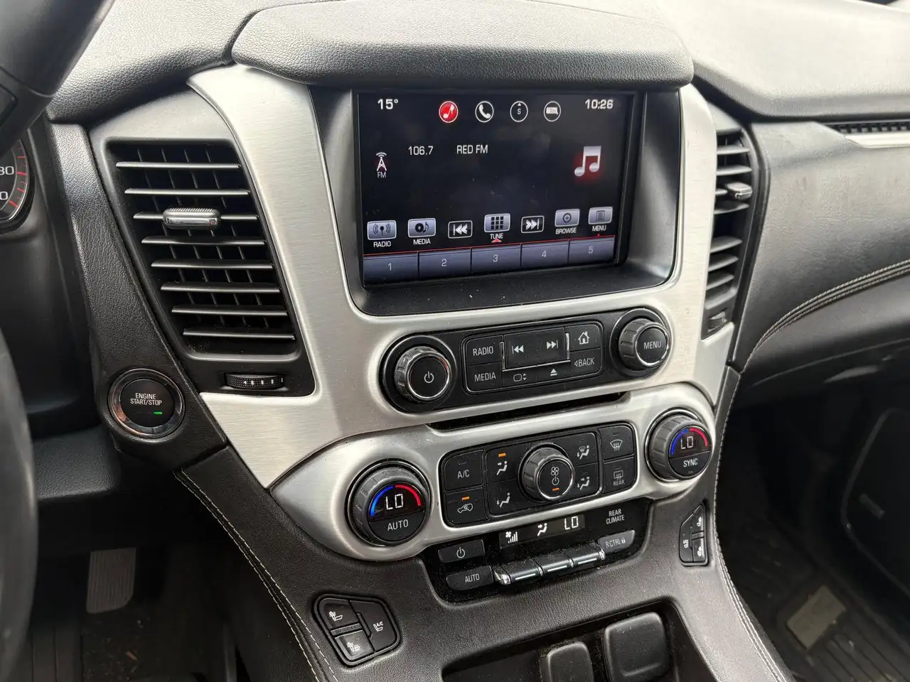 GMC Yukon снимка GMC Yukon