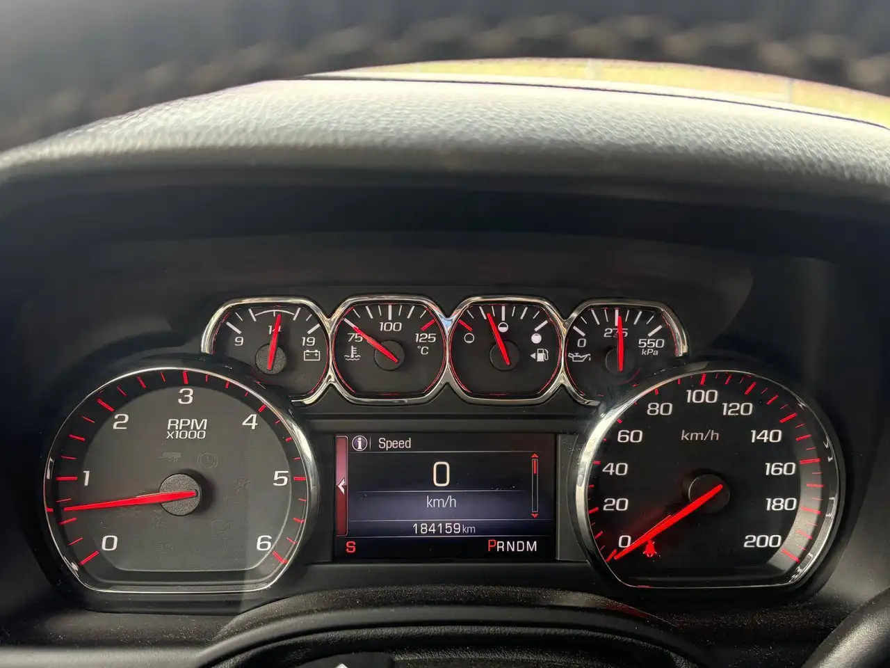 GMC Yukon снимка GMC Yukon