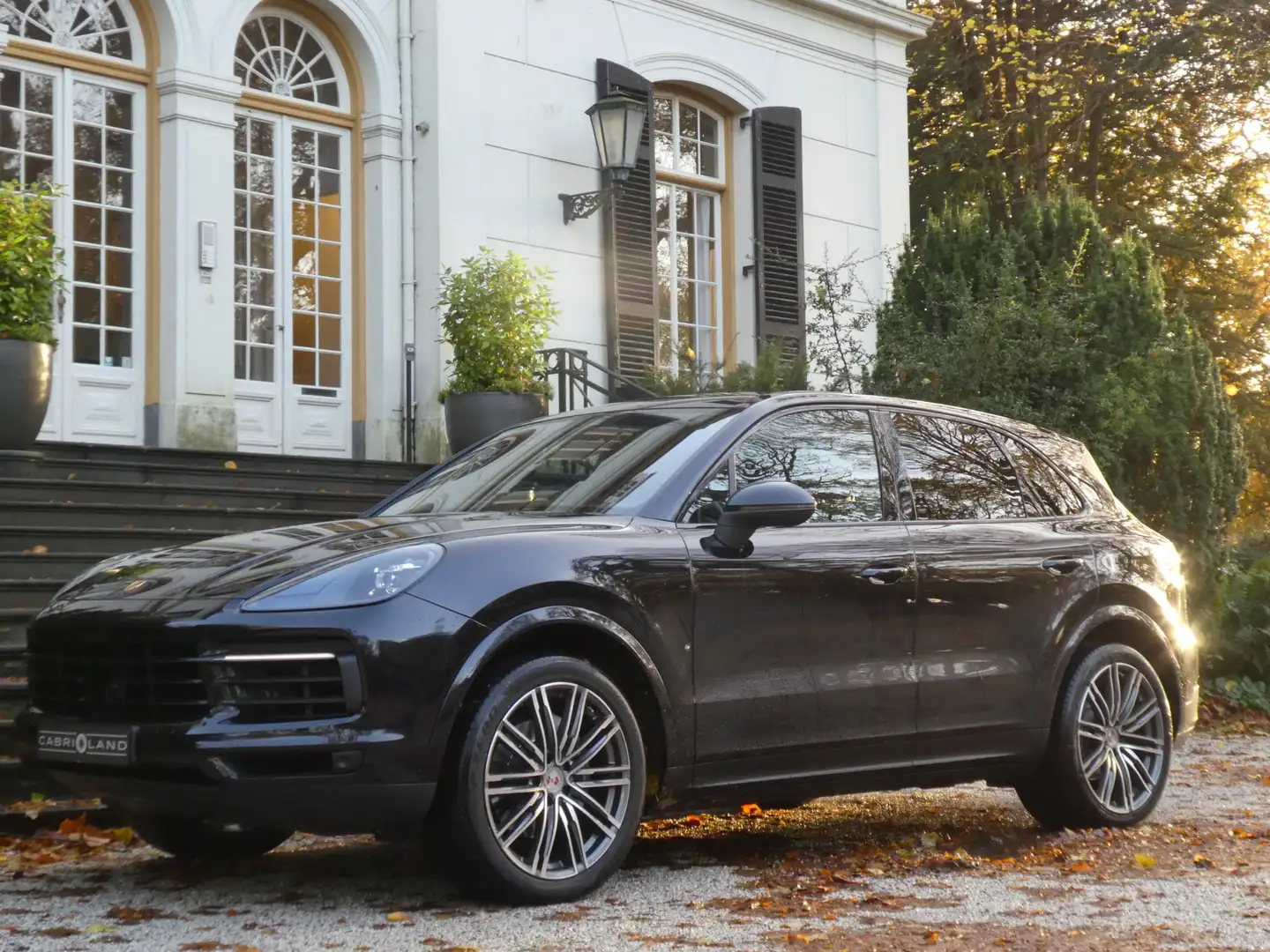 Porsche Cayenne 3.0 Zwart - 1
