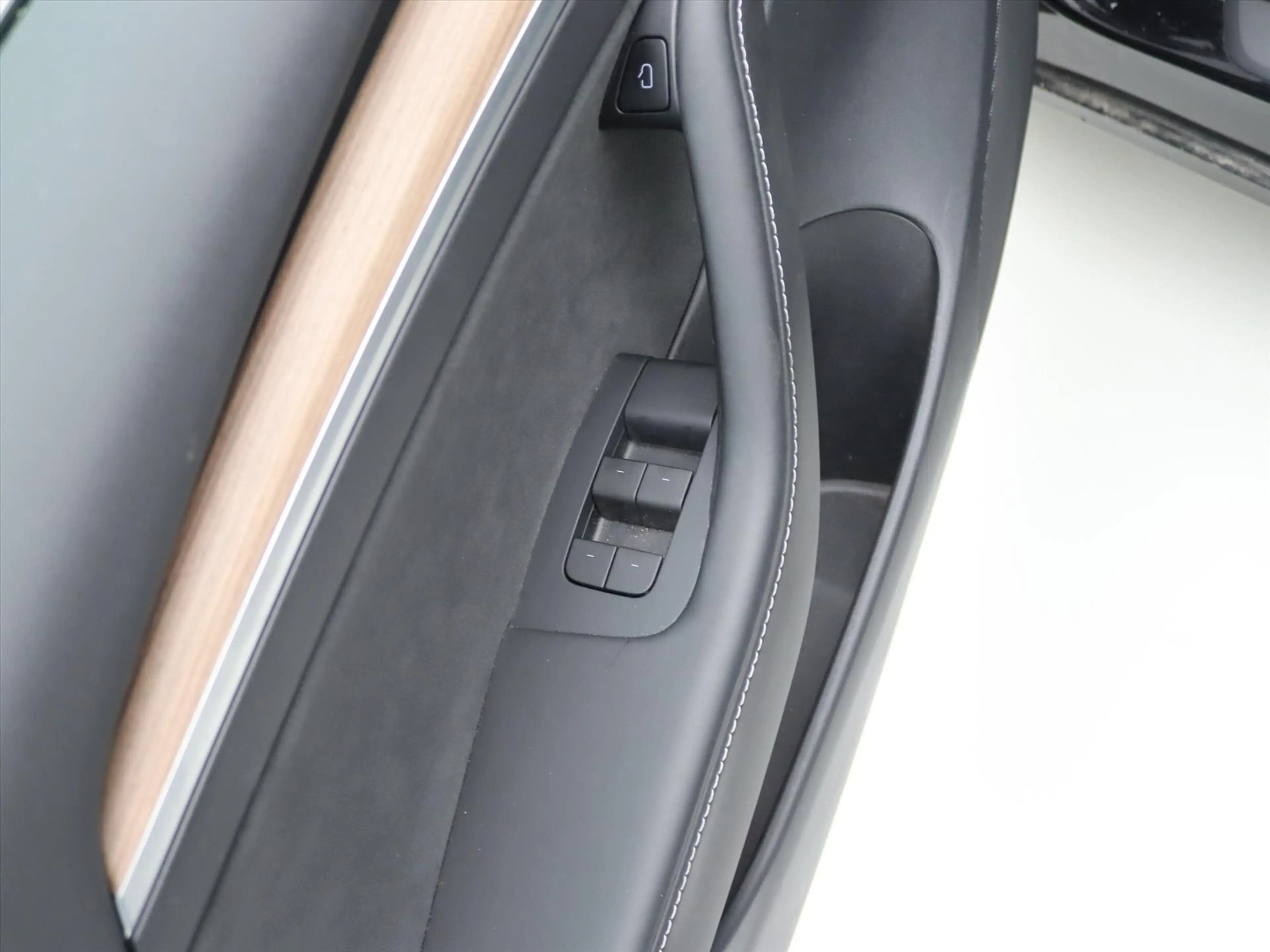 Tesla Model 3 Performance AWD 534pk 75 kWh 94.3% SoH [ AMD RYZEN — photo 30