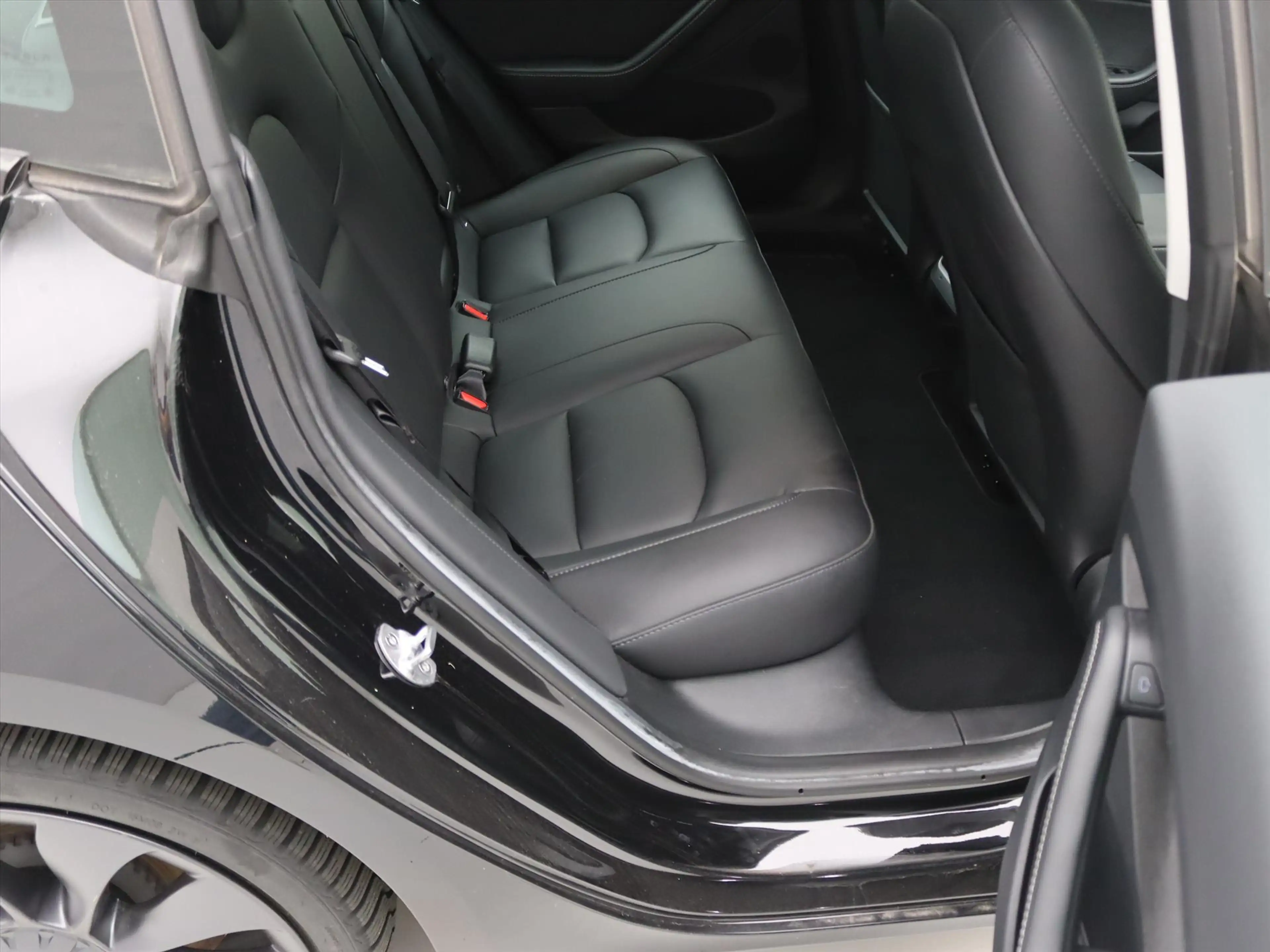 Tesla Model 3 Performance AWD 534pk 75 kWh 94.3% SoH [ AMD RYZEN — photo 15