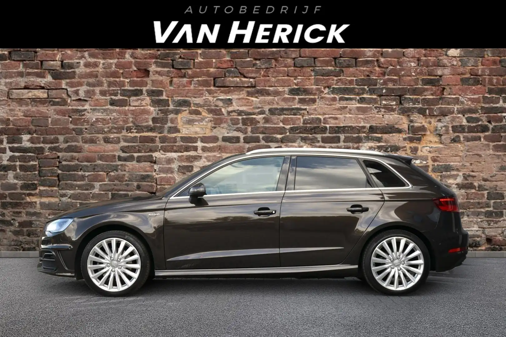Audi A3 Sportback 1.4 e-tron 3x S-Line 150PK Automaat | LE Bruin - 2