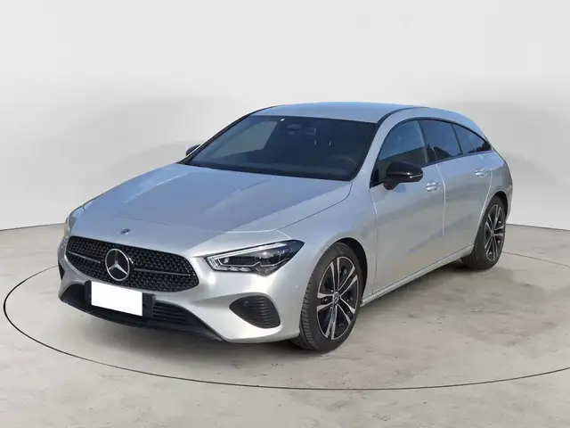 Mercedes-Benz CLA 200 CLA Shooting Brake 200 d Night edition auto
