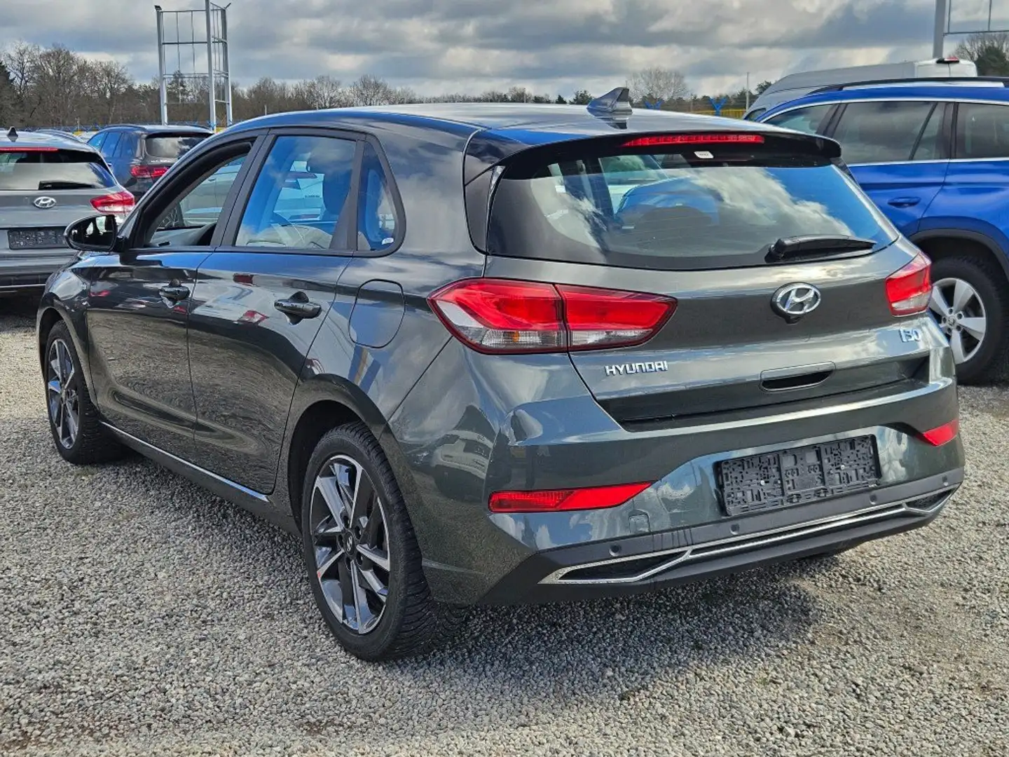 Hyundai i30 Trend Mild-Hybrid 1.0 Grau - 2