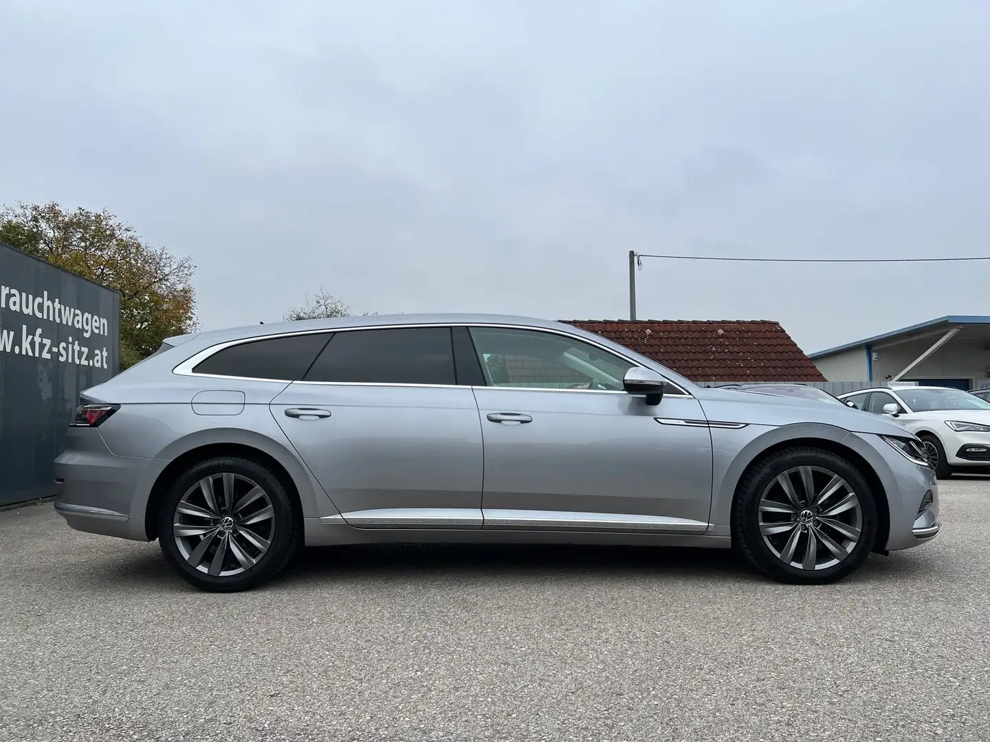Volkswagen Arteon SB Elegance 2,0 TDI DSG| NP €56.800 Grau - 2