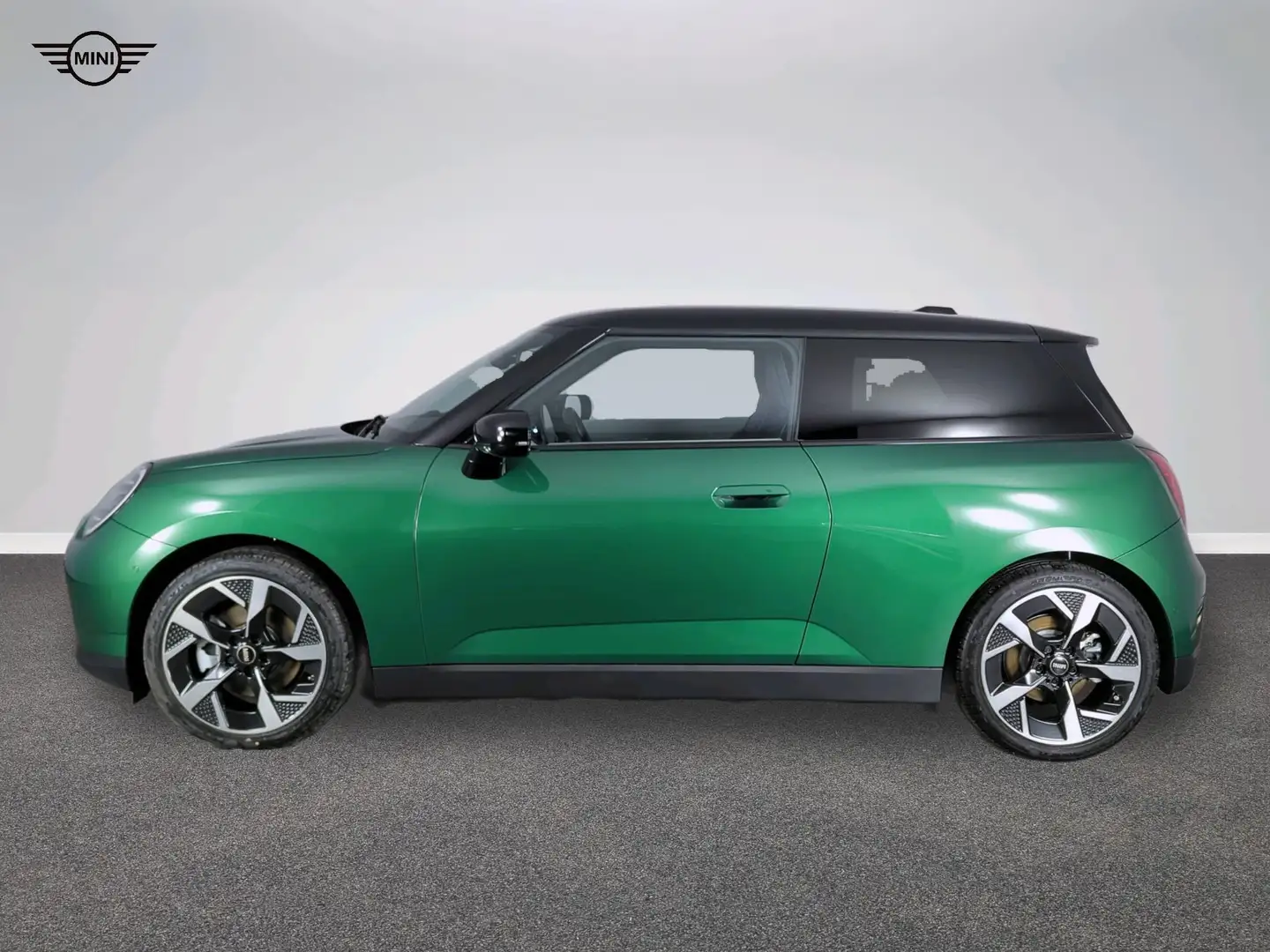 MINI Cooper E Favoured Verde - 2