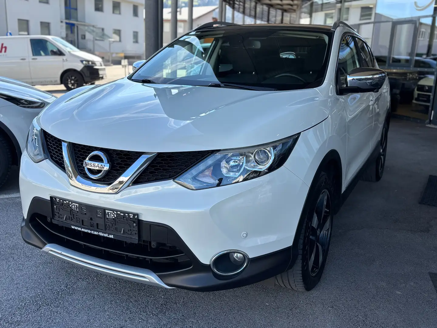 Nissan Qashqai N-Connecta Weiß - 2
