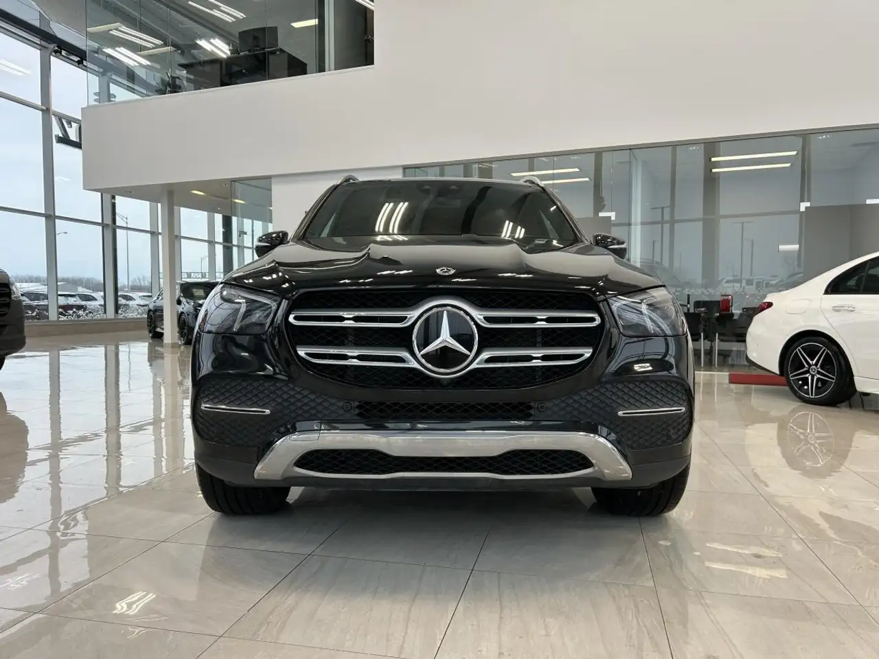 Mercedes-Benz GLE снимка Mercedes-Benz GLE