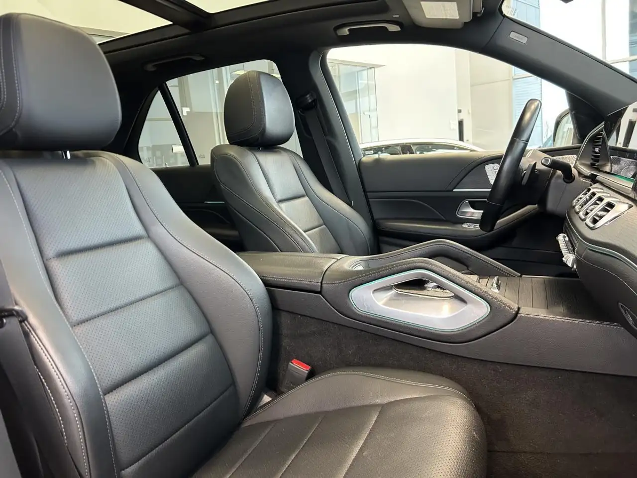 Mercedes-Benz GLE снимка Mercedes-Benz GLE