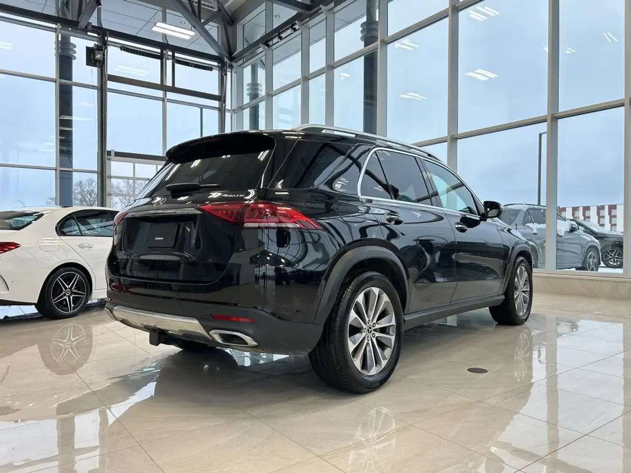 Mercedes-Benz GLE снимка Mercedes-Benz GLE