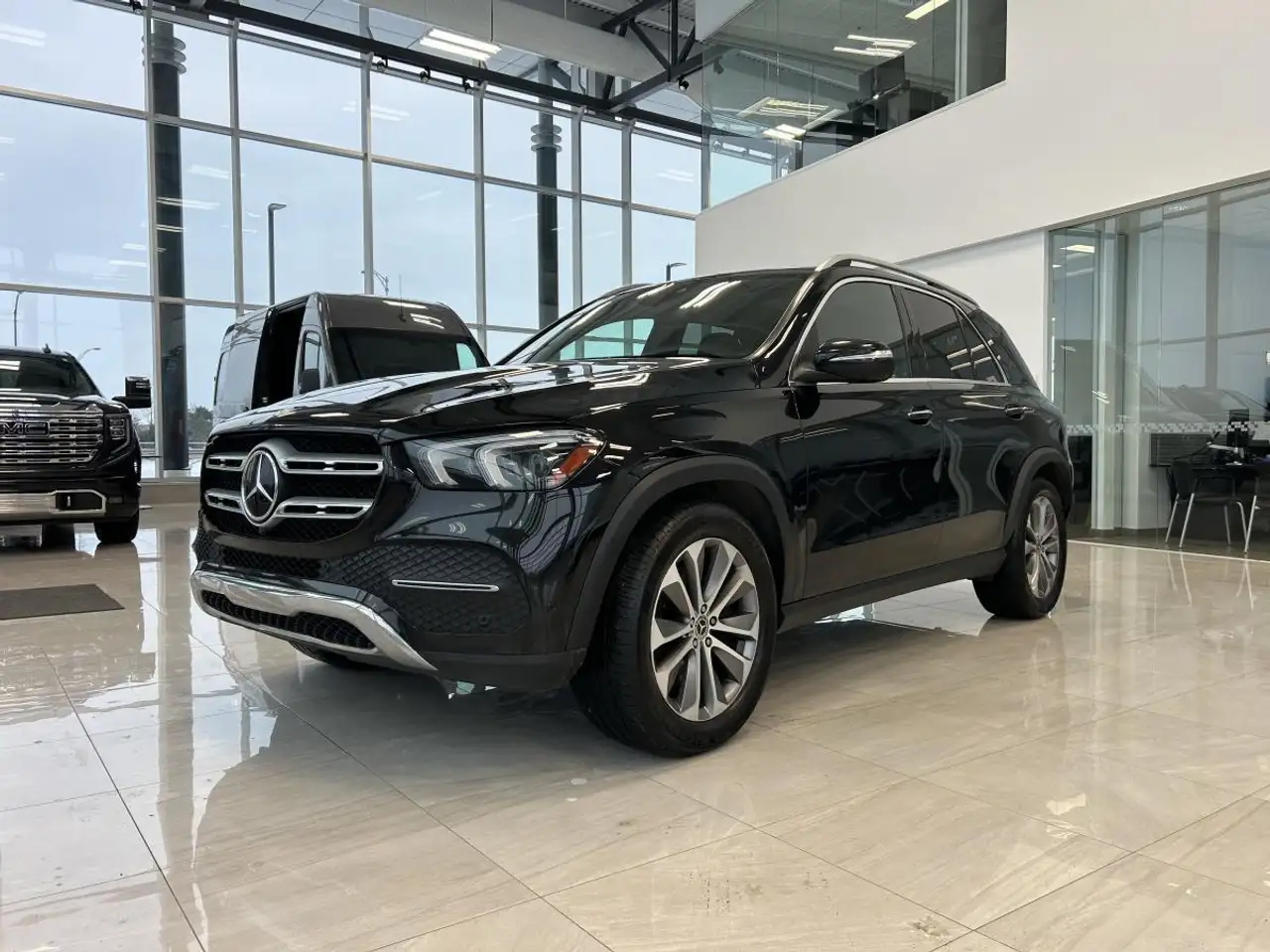Mercedes-Benz GLE снимка Mercedes-Benz GLE