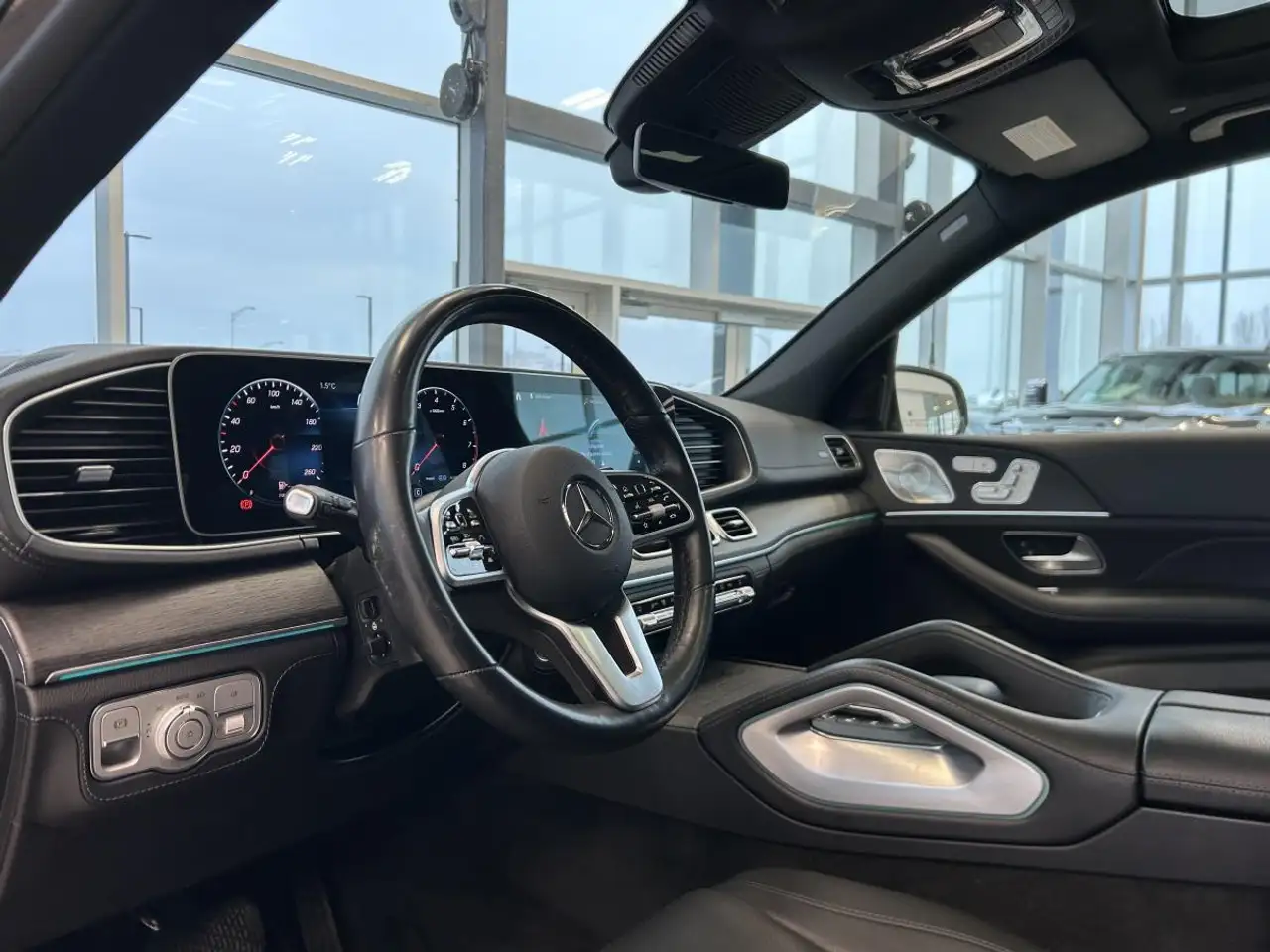 Mercedes-Benz GLE снимка Mercedes-Benz GLE