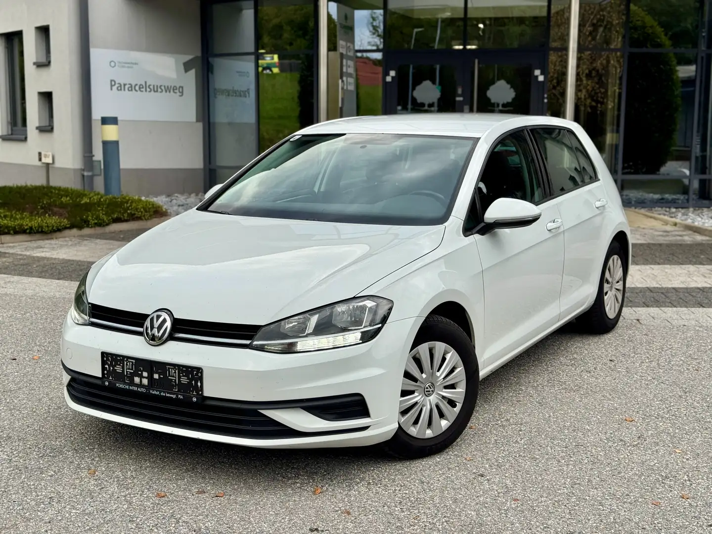Volkswagen Golf 1,6 TDI Trendline BMT | *PICKERL 03/2026* Blanc - 1