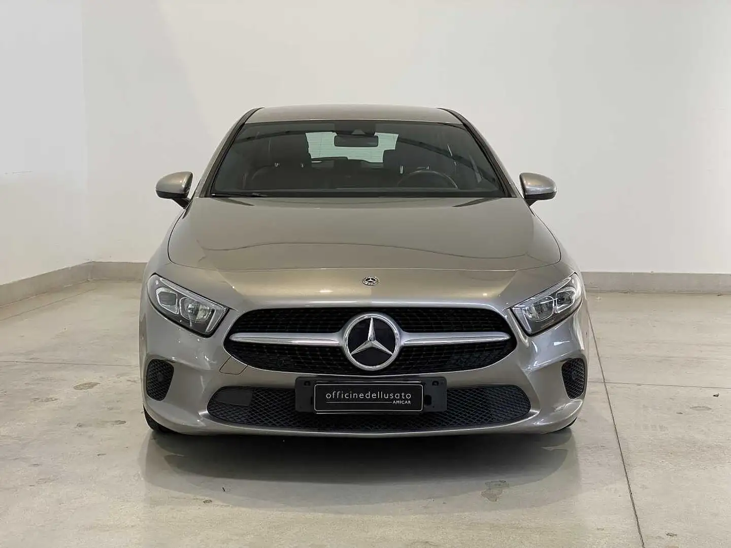 Mercedes-Benz A 180 Classe A A 180 d Automatic Sport Gris - 2