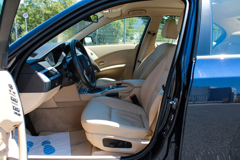 BMW 545 i Aut. Leder Navi PDC Xenon 1.Hand 17"Alu — photo 10