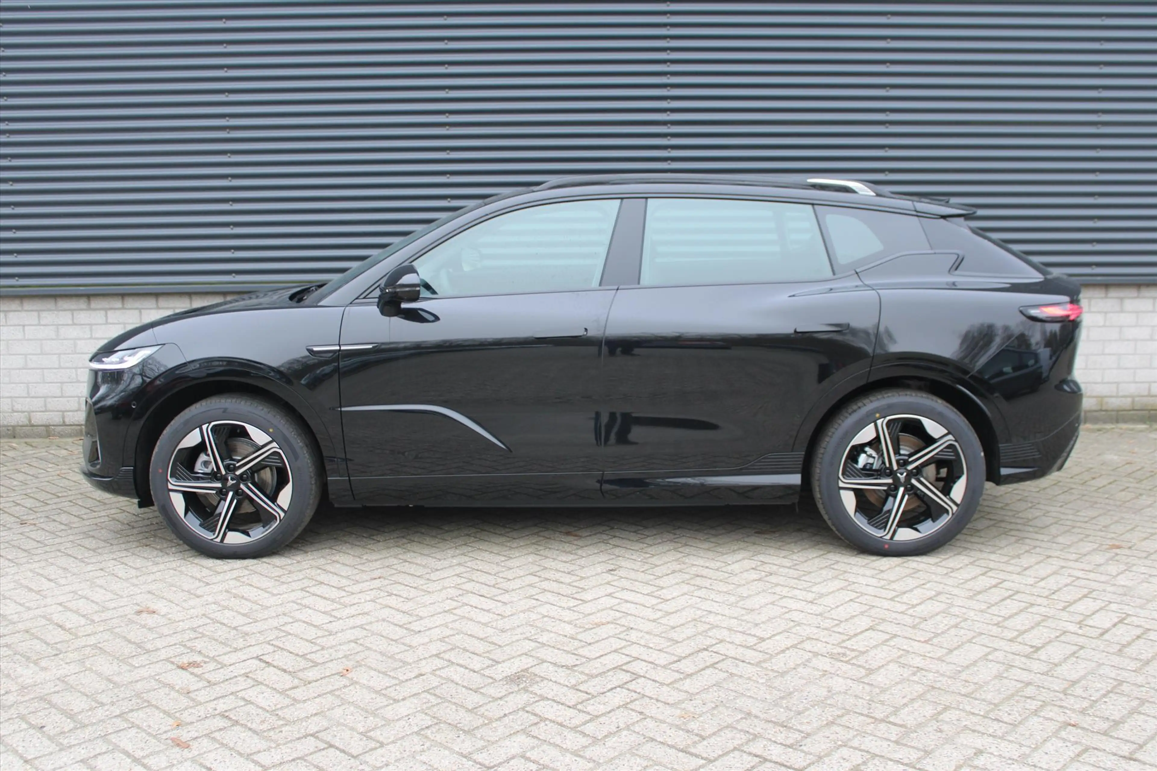 Voyah Courage 80kWh 292pk 2WD Aut Business Edition — photo 5