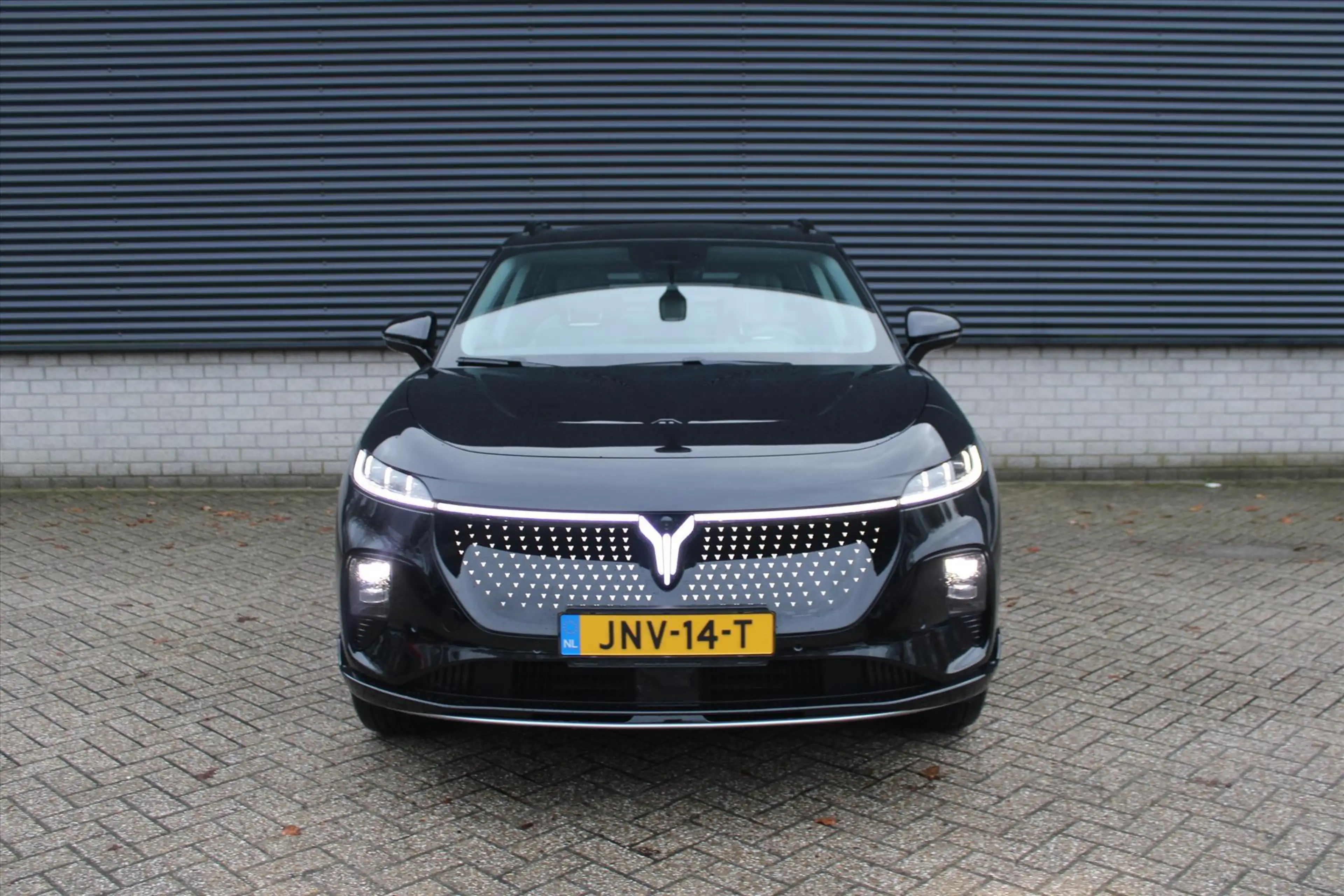 Voyah Courage 80kWh 292pk 2WD Aut Business Edition — photo 3