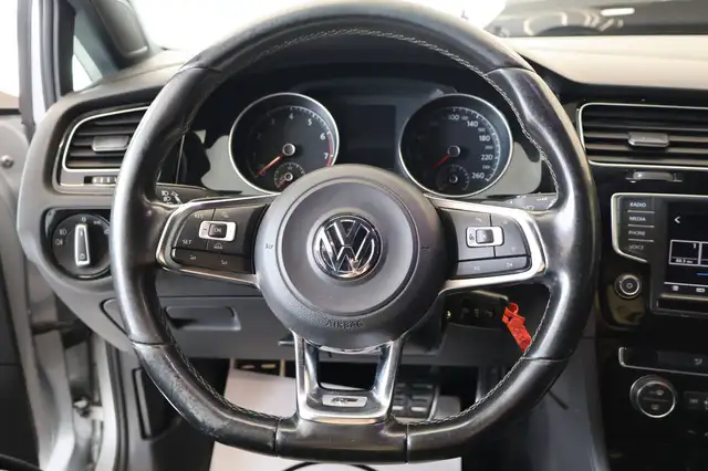 Volkswagen Golf view 14
