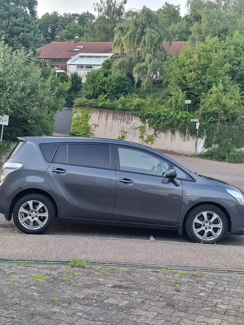 Toyota Verso 2.2 D-4D Automatik Travel - 2