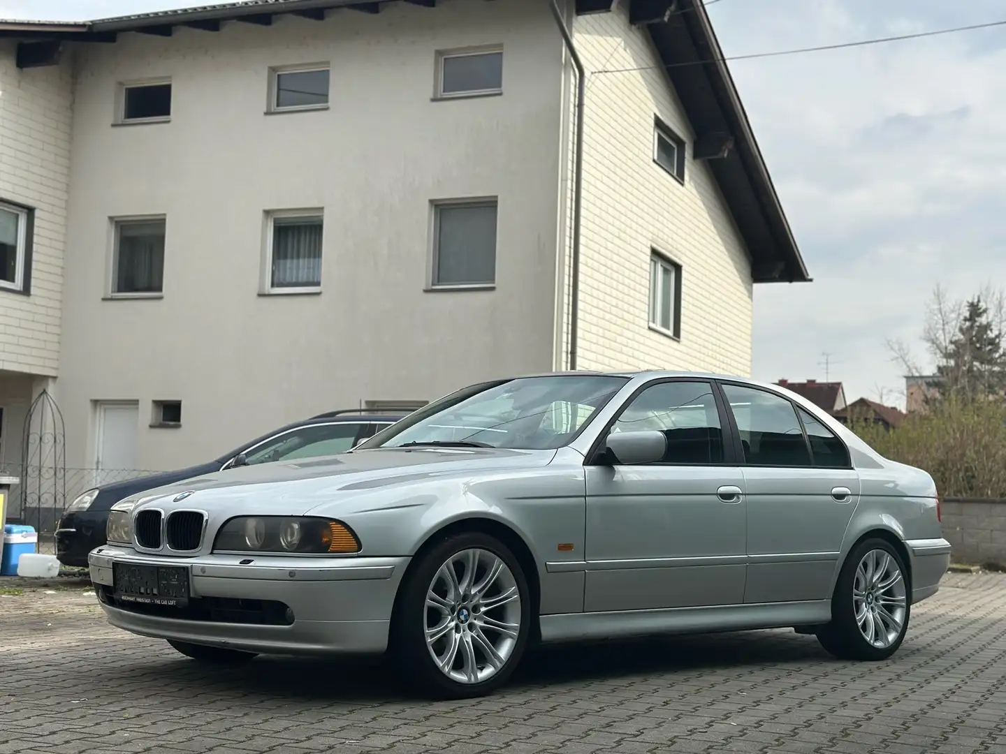 BMW 525 525d - 1