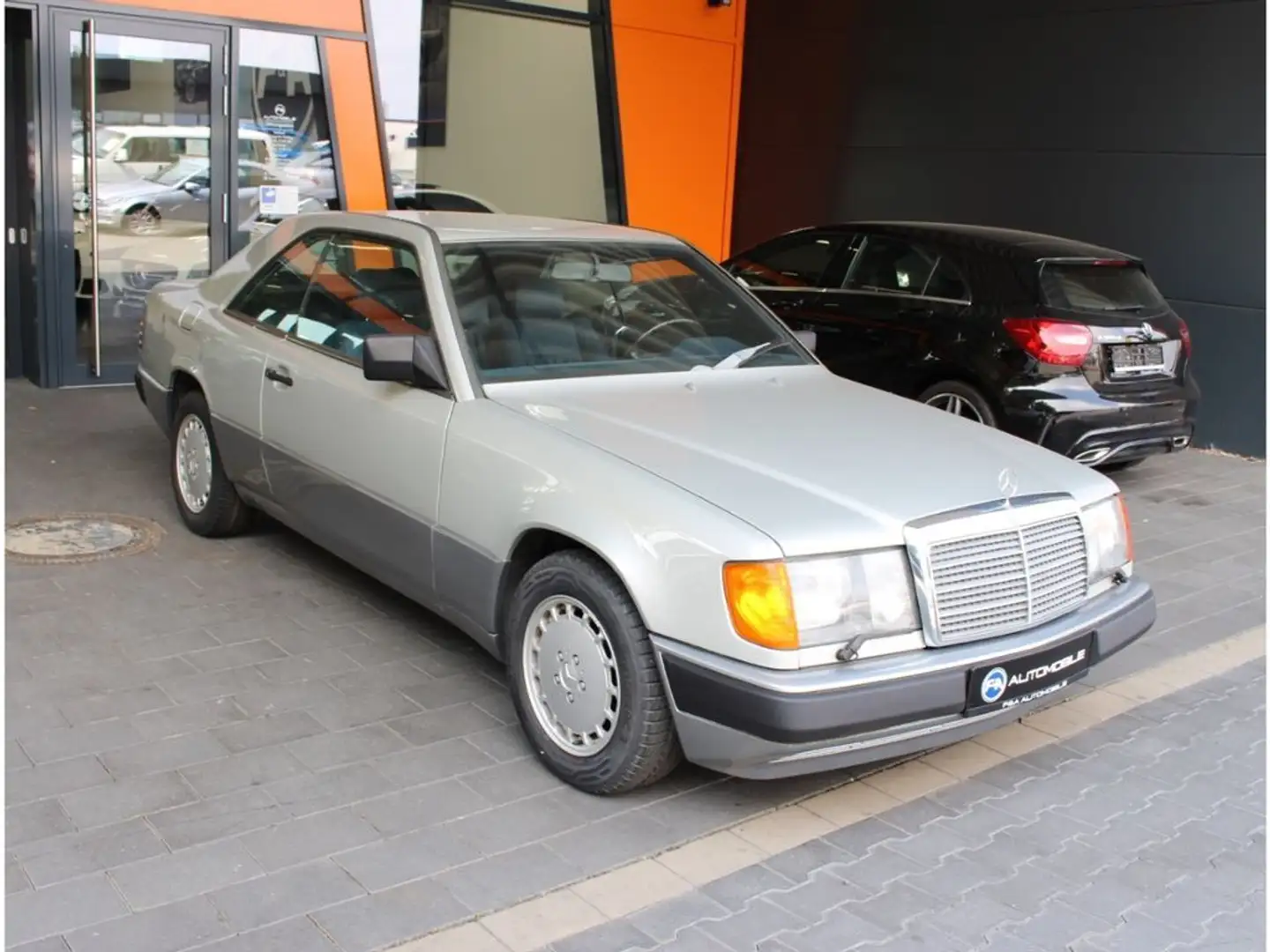 Mercedes-Benz 300 CE Coupe W124*2.Hand NUR 19T KM*H Zulassung Silber - 2
