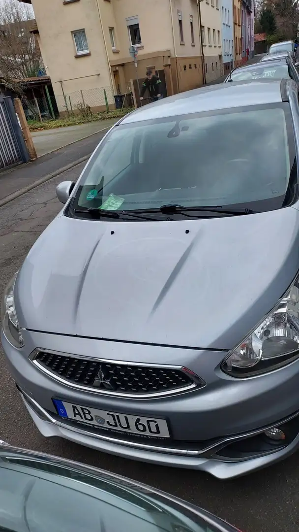 Mitsubishi Space Star Intro Edition+ Grau - 2