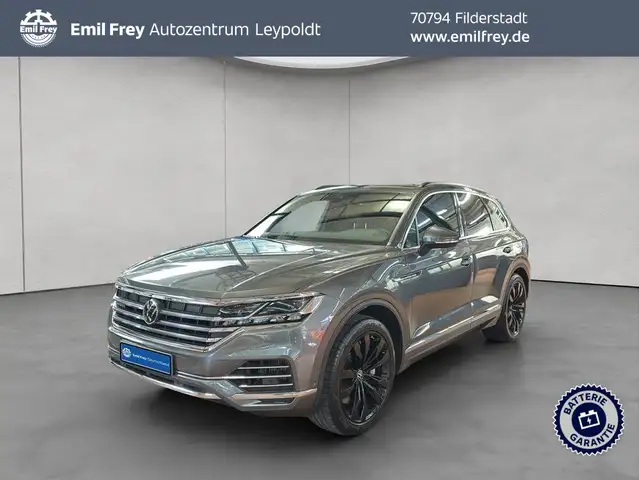 Volkswagen Touareg 3.0 V6 e-Hybrid IQ Light AHK