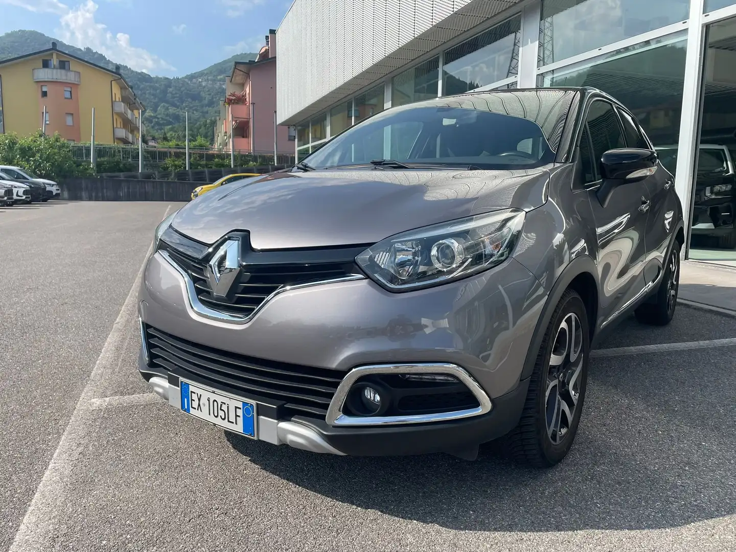 Renault Captur 1.5 dCi Project Runway 90Cv EDC Grigio - 2