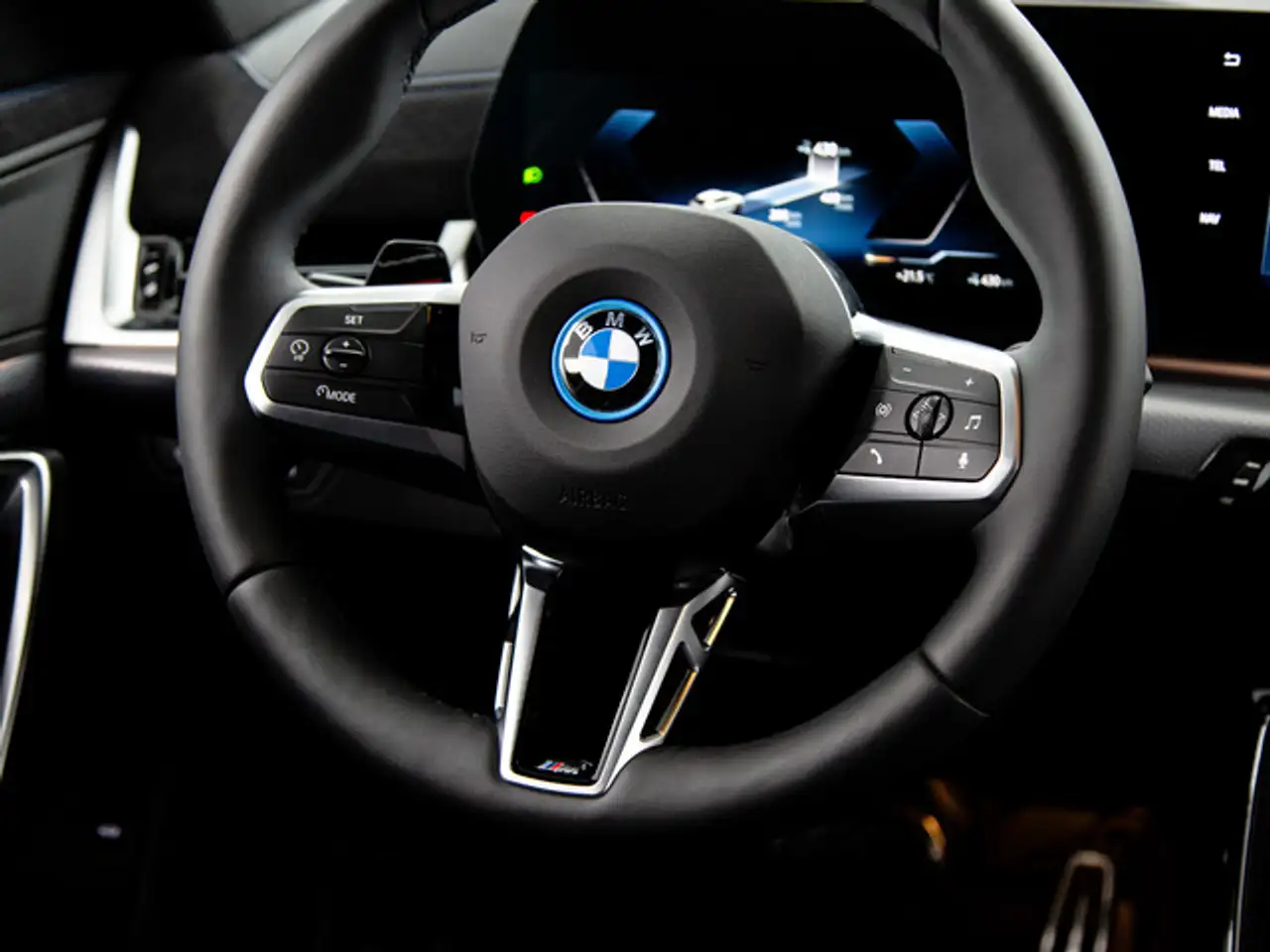 BMW iX2 2026 — фото 15