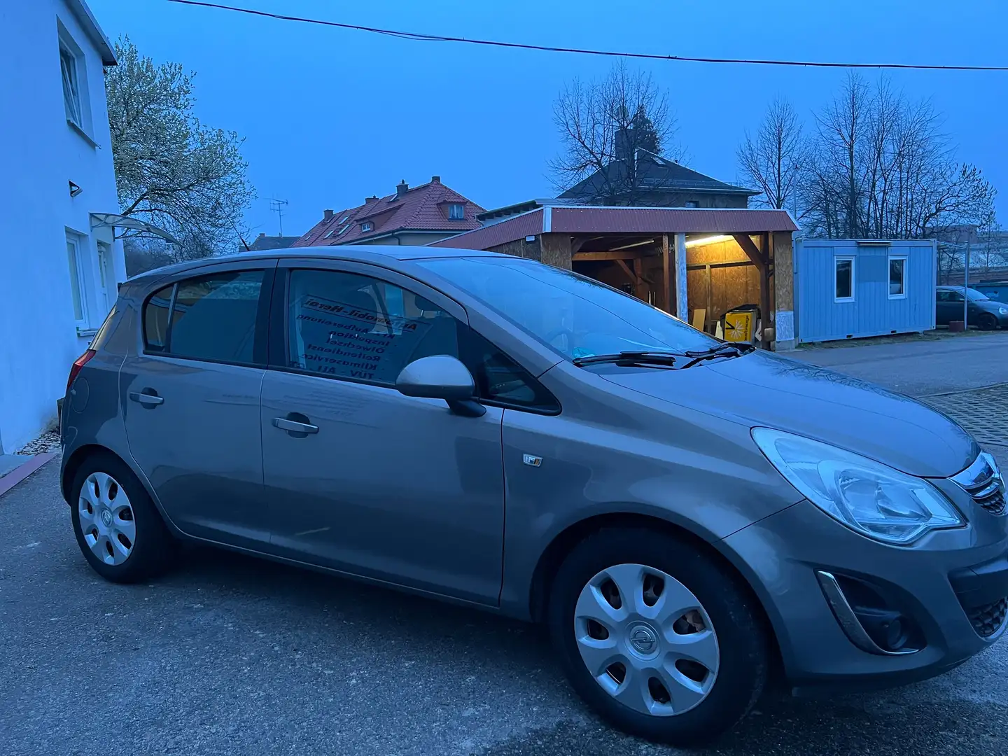 Opel Corsa Edition (Mit Neuer TÜV und Inspektion) Бежевий - 2