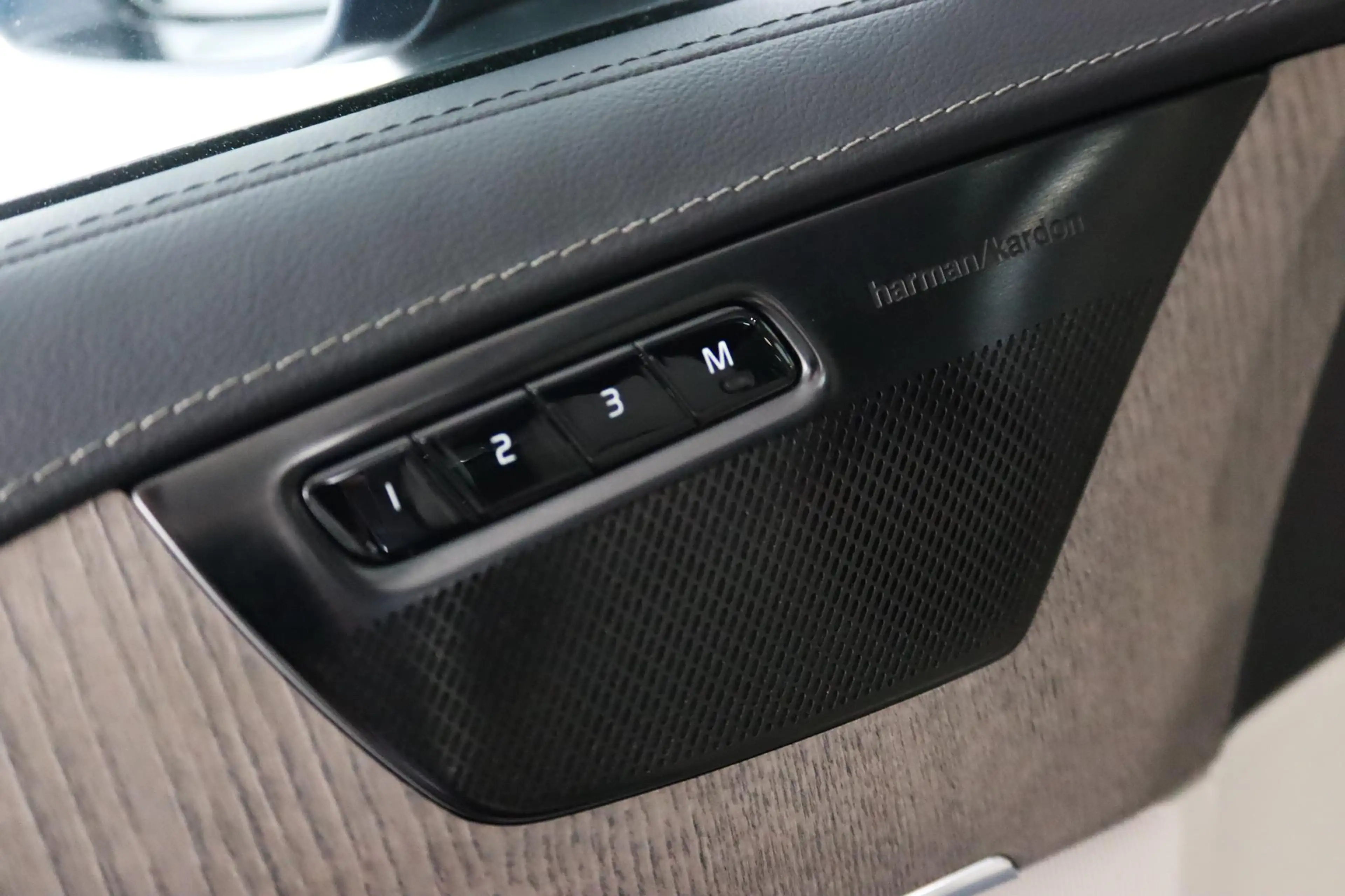 Volvo XC90 2.0 T8 AWD Inscription, SOH 96%, 7-Persoons, Stoel — photo 28