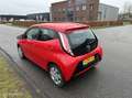 Toyota Aygo 1.0 VVT-i x-play camera nap Rood - thumbnail 3