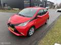Toyota Aygo 1.0 VVT-i x-play camera nap Rood - thumbnail 4