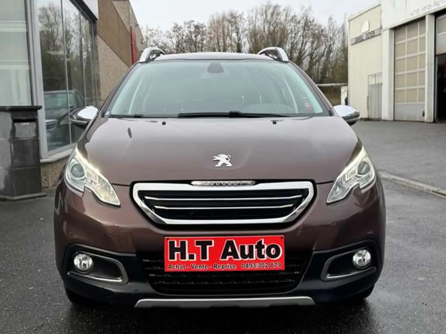 Peugeot 2008 1.2i/Etat Neuf/Garantie 1 An/Toit Pano/Gps Braun - 2