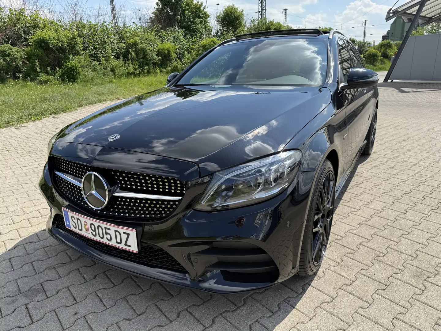 Mercedes-Benz C 300 de PHEV T Aut. Schwarz - 2