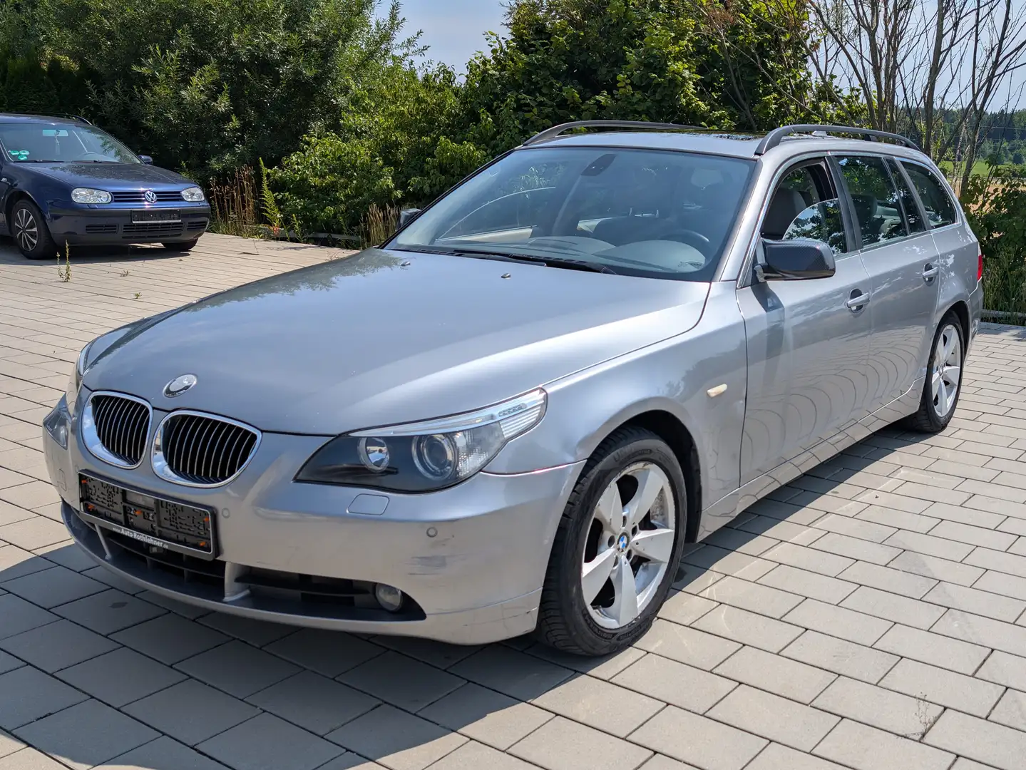 BMW 530 530i xDrive*NAVI*PANO*XENON*AHK*STANDHZG*EL.SITZE Argent - 2